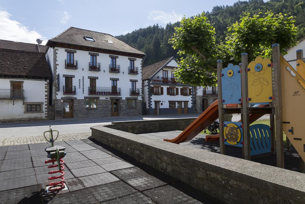 Hotel Rural Aunamendi Ochagavía Eksteriør bilde